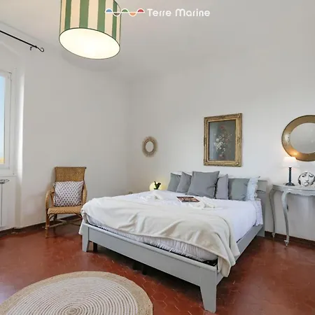 Il Professore, Terre Marine Apartmán *